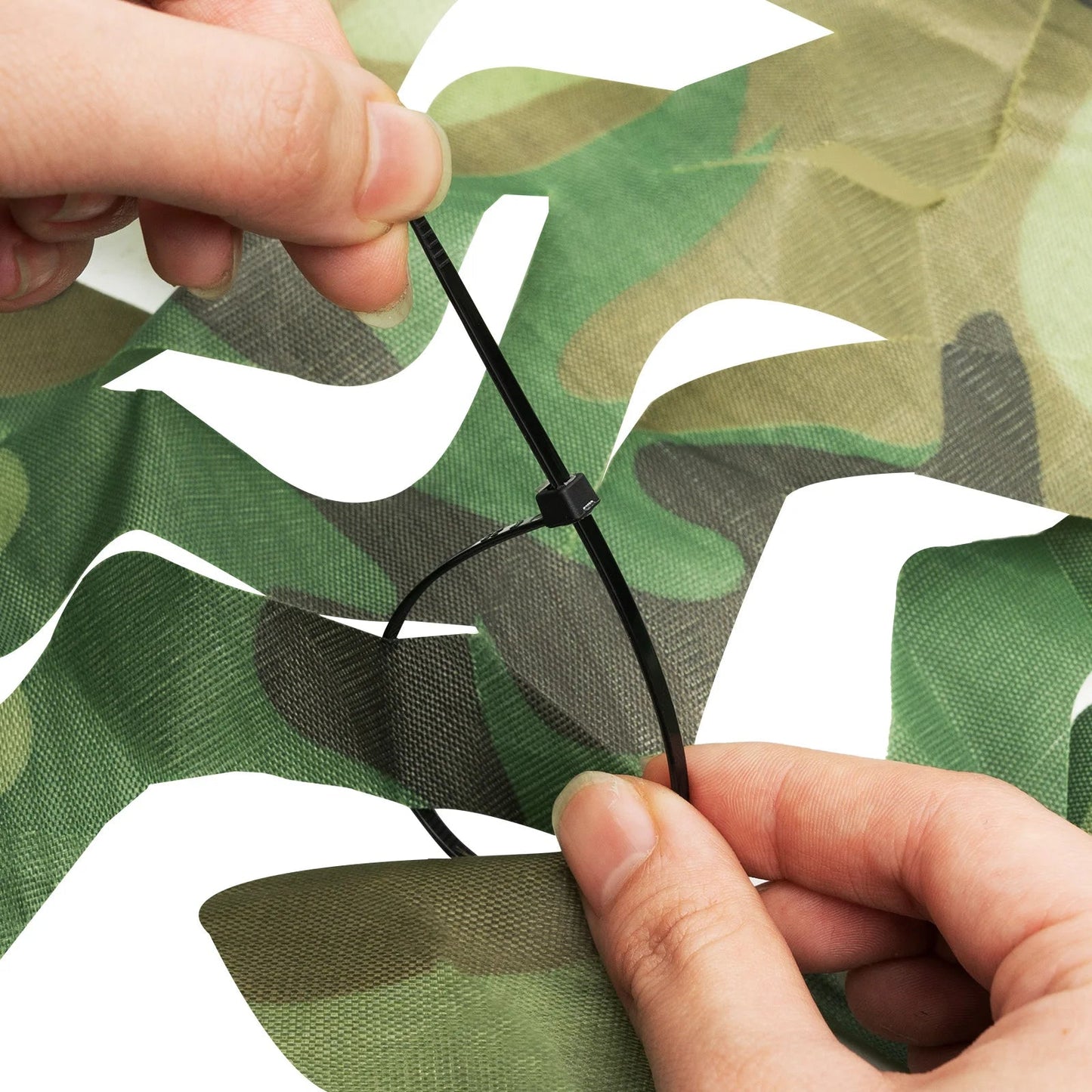 Lightweight Camouflage Net – Waterproof & Tear-Resistant Camo Cover for Hunting, Military & Outdoor Use (7.9 lbs) AureliaAdventure